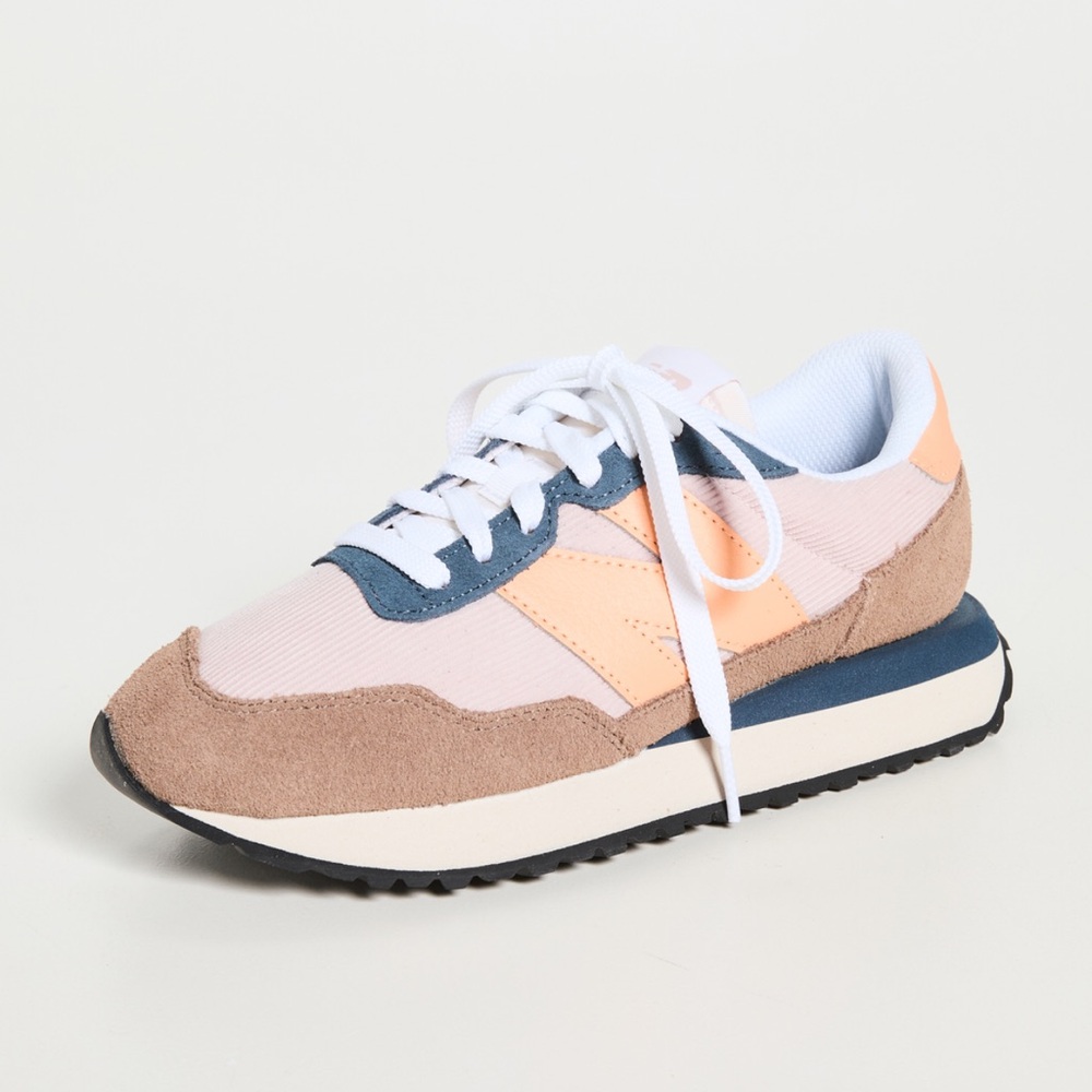 New balance 237 lace up sneaker women’s size 9.5